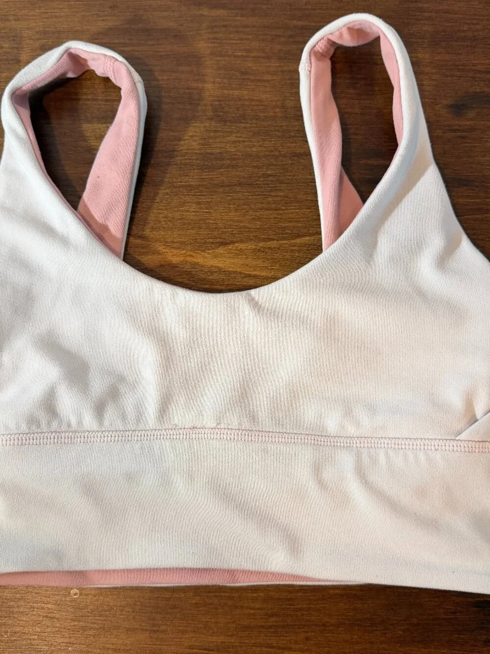Lululemon Sports Bra Women's Size 4 Pink/White Align Reversible Scoop Neck Yoga